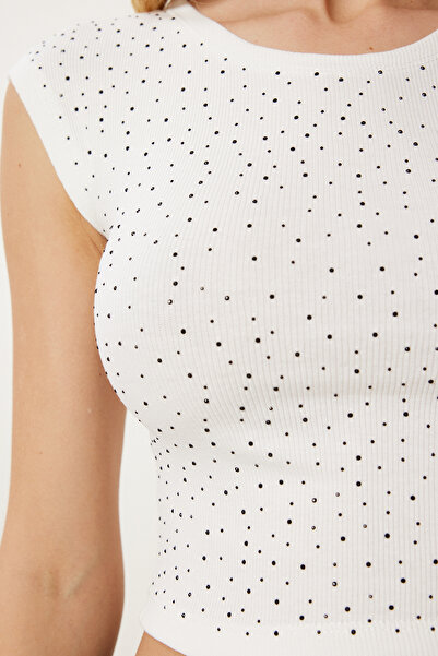 Happiness İstanbul Women's Ecru Stone Detailed Crop Ribbed Knitted Blouse Mx00194