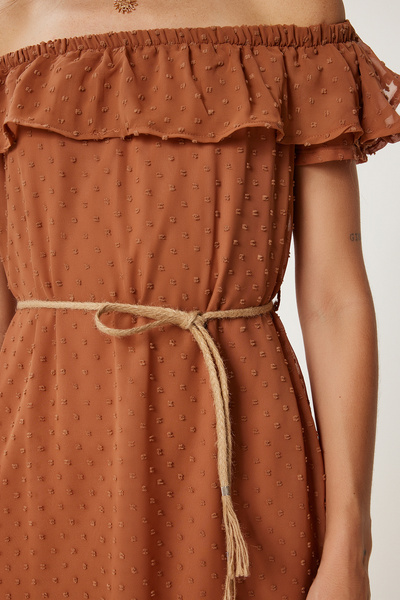 Happiness İstanbul Γυναικείο φόρεμα από σιφόν με πουά γιακά Tan Carmen TP00072