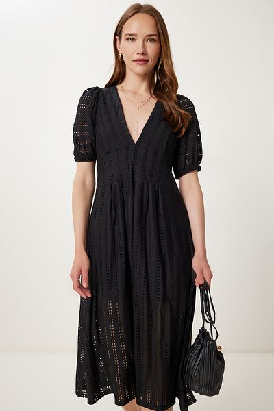 Happiness İstanbul Women's Black Openwork Summer Midi Knitted Dress Tp00050