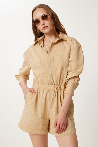 Happiness İstanbul Damen-Overall mit gestreiften Mini-Shorts in Kamel, WF00128