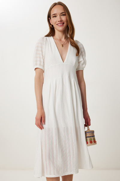 Happiness İstanbul Γυναικείο Εκρού Διάτρητο Καλοκαιρινό Μίντι Πλεκτό Φόρεμα TP00050