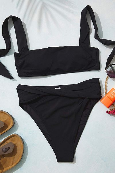 Trendyol Collection Black Square Collar Halter Bikini Top Tbess25Bu00054