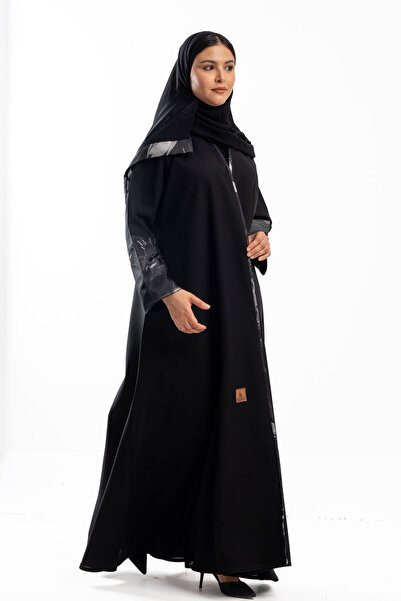 Hasnaa Abaya عباية أسود بتدخيلات جاكار على اليدين والأمام