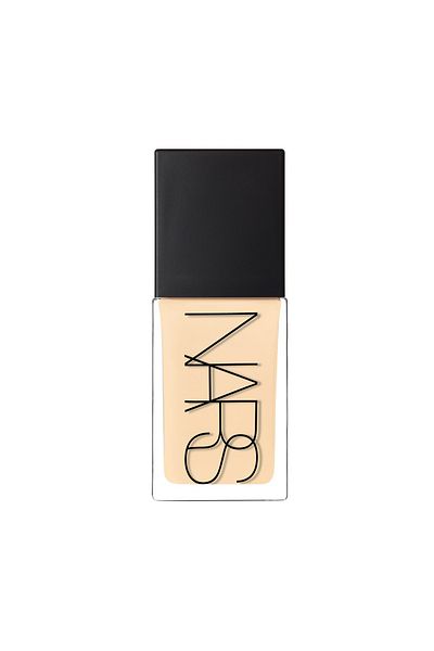 Nars كريم أساس Gobi- طبيعي متألق يدوم طويلاً