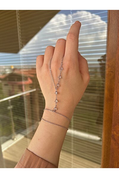 pop up store Zirkon Taşlı Üçgen Model Gümüş Renk El Aksesuarı