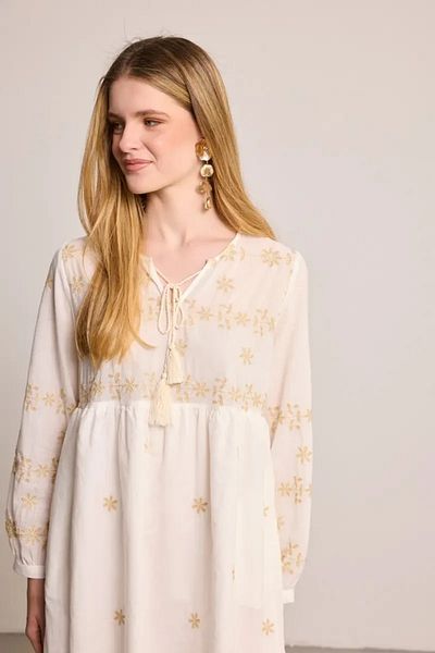Gusto Embroidered Cotton Relaxed Cut Dress - White