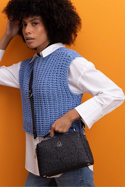 Benetton United of Colors Benetton Bnt-1384 Women's Shoulder & Shoulder Bag