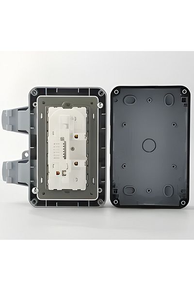 BOEM Priză dublă de exterior INNOVIX, model standard european, 250V/16A, IP66, rezistentă la apă și praf