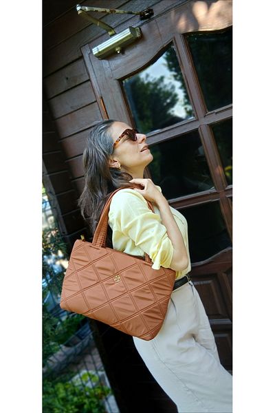 ÇANTA Latte Quilted Tote Bag Designed for Everyday Use