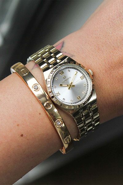 Homies Hm26415S01-2 Women Wrist Watch with Steel Band