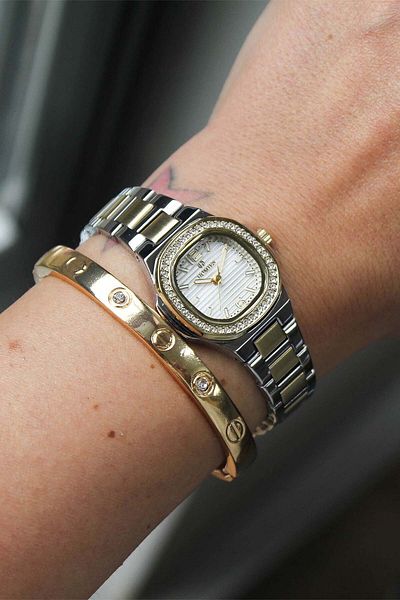Homies Hm24884S01-4 Women Wrist Watch with Steel Band