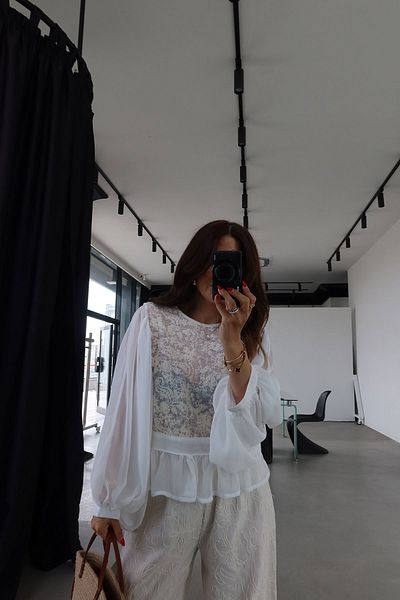 Özge Özgenç Embroidered Balloon Sleeve Blouse