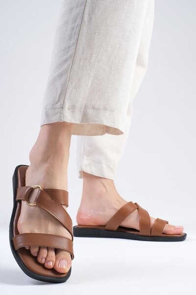 Mio Gusto Дамски чехли с тъпи пръсти от естествена кожа в жълтокафяв цвят