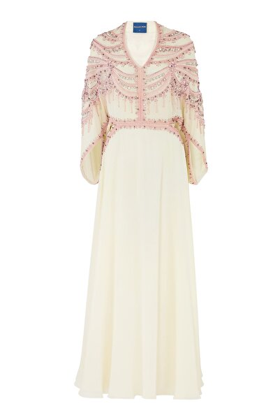 PALLAVI PURI قفطان جورجيت مطرز بالأحجار، تصميم أنيق ومريح