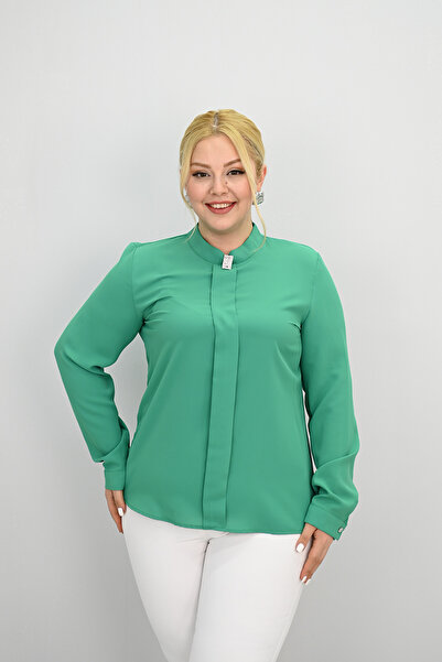 Koza Butik Γυναικεία μπλούζα μεγάλου μεγέθους με πέτρινη καρφίτσα με λεπτομέρεια 0034-25