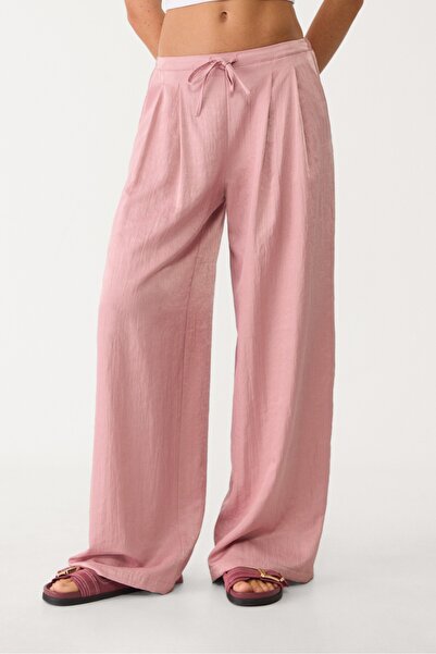 Stradivarius Kordonlu dokulu pantolon