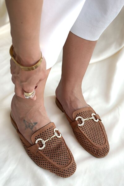 Shoebutik Capri Tan Buckle Detail Women's Slippers