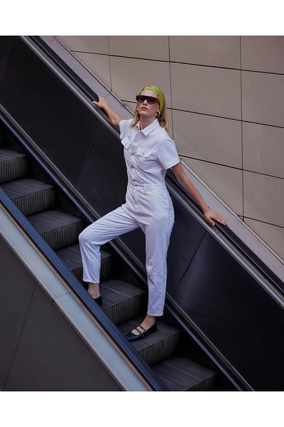VENA Salopetă de damă Norah Jean - albă, cu mâneci scurte și culoare