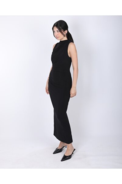 deqfashion Kadın Siyah Yırtmaçlı Sıfır Kol Sandy Kumaş Midi Boy Elbise