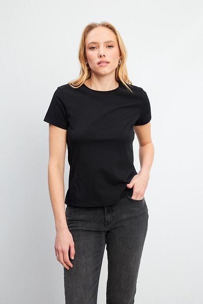 VENA Tricou de bază Rachel Black Crewneck Slim Fit pentru femei - 200382 -028