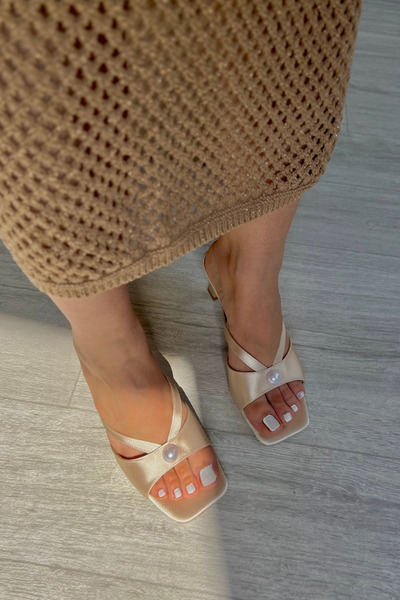 BZC AYAKKABI Women's Satin Pearl Detailed Short Heel Comfortable Mold Slippers