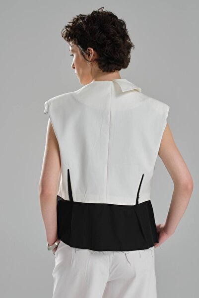 tw3 Women's Metal Accessory Poplin Garnished Double Breasted Design Vest