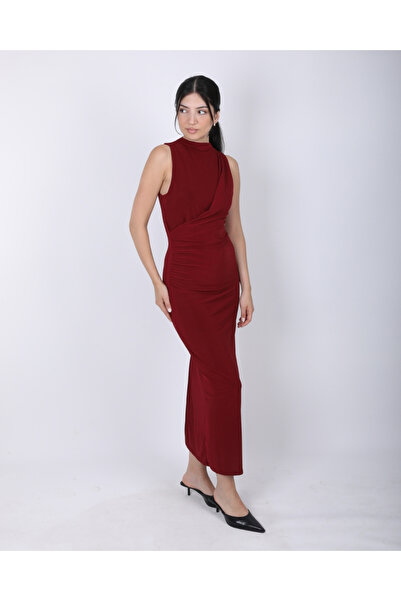 deqfashion Kadın Bordo Yırtmaçlı Sıfır Kol Sandy Kumaş Midi Boy Elbise