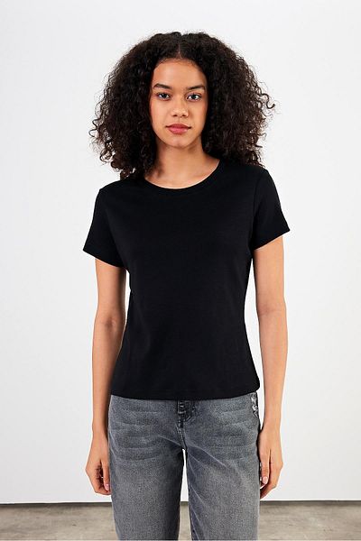 VENA Tricou de damă Rachel negru cu gâtul turnat slim cu nervuri de bază