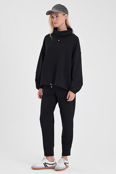 VENA Women's Norah Black Relaxed Cut Sweatpants - 29562-028