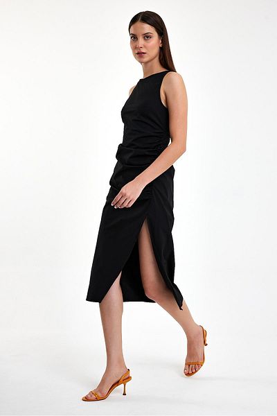 VENA Γυναικείο φόρεμα Lena Black Back με λεπτομέρεια με σχισμή