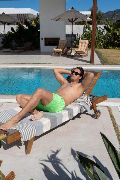 Mayom Hızlı Kuruyan Cepli Neon Yeşil Erkek Deniz Şortu