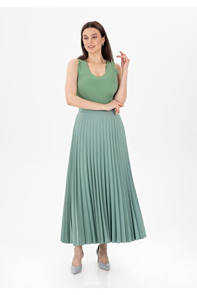 G-Line تنورة طويلة بطول ماكسي باللون الأخضر النعناعي مع طية مطاطية