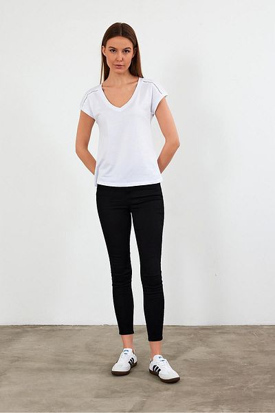 VENA Μπλουζάκι Khloe V-Neck Regular Fit Lace Detailed T-Shirt (Modal) - Λευκό