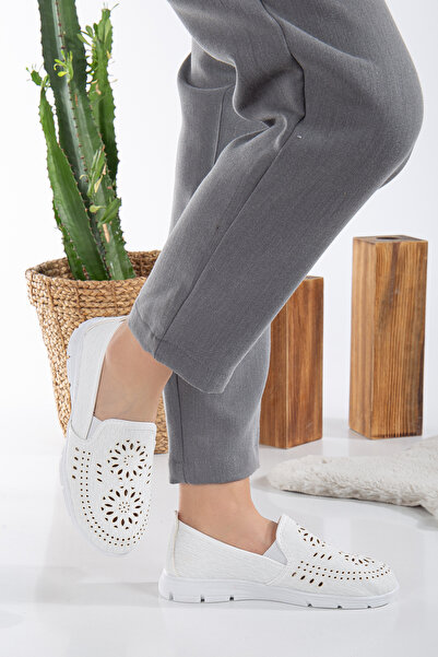 Slipcat Women's Laser Cut Casual Shoes Mother Work-Office Orthopedic Daily Ballet Shoes