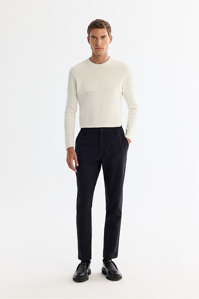 Avva Men's Black Slim Fit Wrinkle-Free Quick Dry Elastic Waist Extra Flexible Technical Fabric Trousers A42Y30