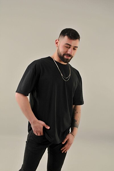 DUBU BUTİK Ανδρικό μπλουζάκι μονόχρωμο Basic - Μαύρο κοντομάνικο μπλουζάκι με λαιμόκοψη