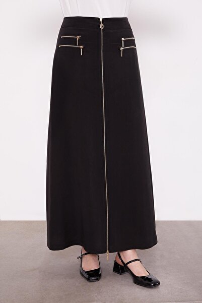 Levidor Black Belt Detailed Skirt Suit