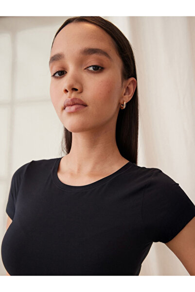 JustMORE Body s krátkým rukávem a zapínáním na patentky