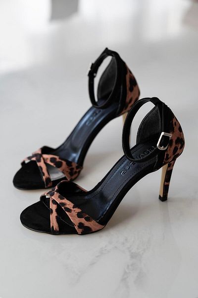 sovrana Leopard Heeled Shoes - Crossed Bats Dизайн