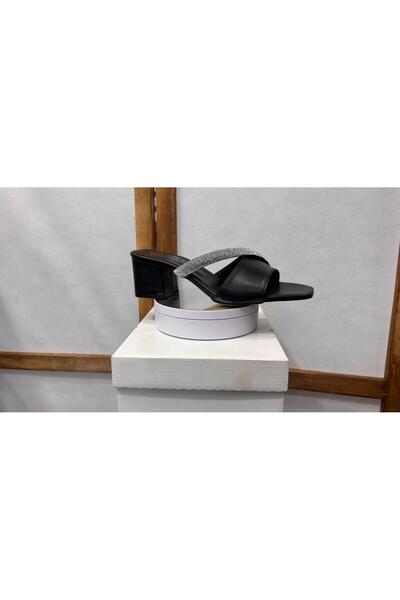 Zlato Women's Black Thick Heeled Stone Slippers