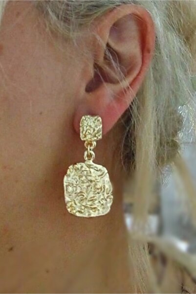 mos&more Gold Sallantılı Kare Form Tasarım Kadın Küpe