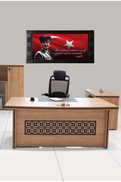 Ufuk Store Makam Arkası Atatürk Panosu