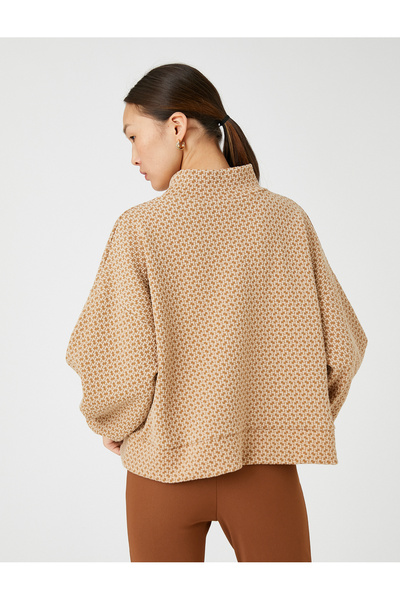 Koton Μπλουζάκι μεγάλου μεγέθους με μακρυμάνικο μισό λαιμόκοψη