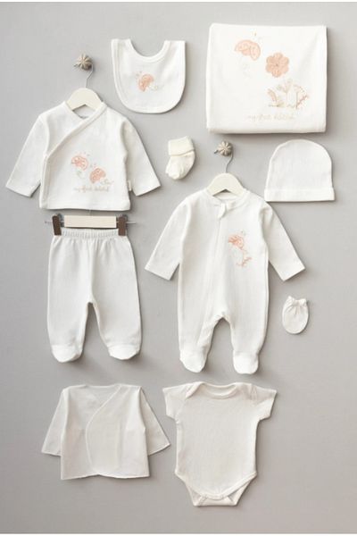 Bebitof Cute Ladybug Patterned 10 Piece Hospital Discharge Set (Newborn)