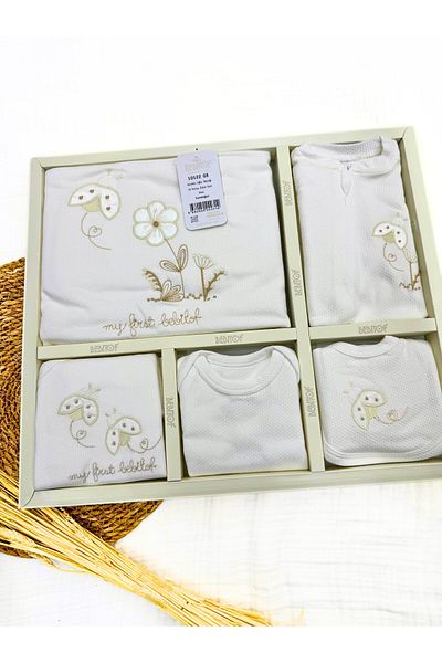Bebitof Cute Ladybug Patterned 10 Piece Hospital Discharge Set (Newborn)