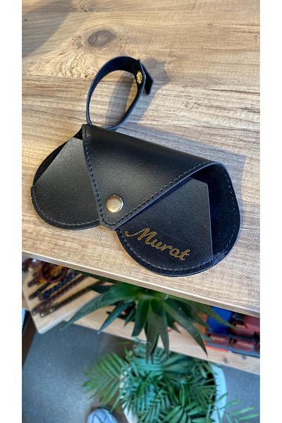 Atölyezümra Personalized Hangable Glasses Case Heart Model (Black)