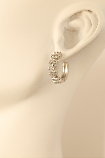 MÜK Kadın Gümüş Renk Çelik Zirkon Taşlı İnce Halka Küpe