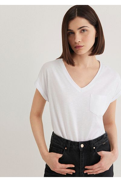 Mavi Weißes Basic-T-Shirt mit V-Ausschnitt, lockere Passform / lockere, entspannte Passform 1600961 -620