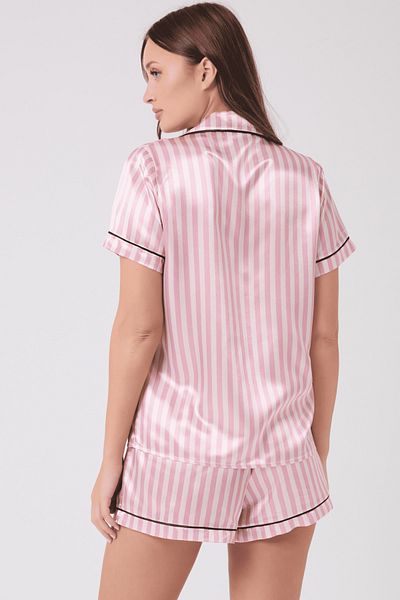 Loomiro Costum cu pantaloni scurți din satin cu mâneci scurte LMR2108
