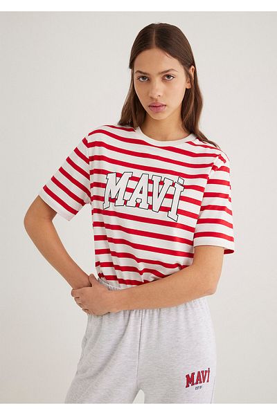 Mavi Rot gestreiftes T-Shirt mit Logo-Print, normale Passform / normaler Schnitt 1611360-84475